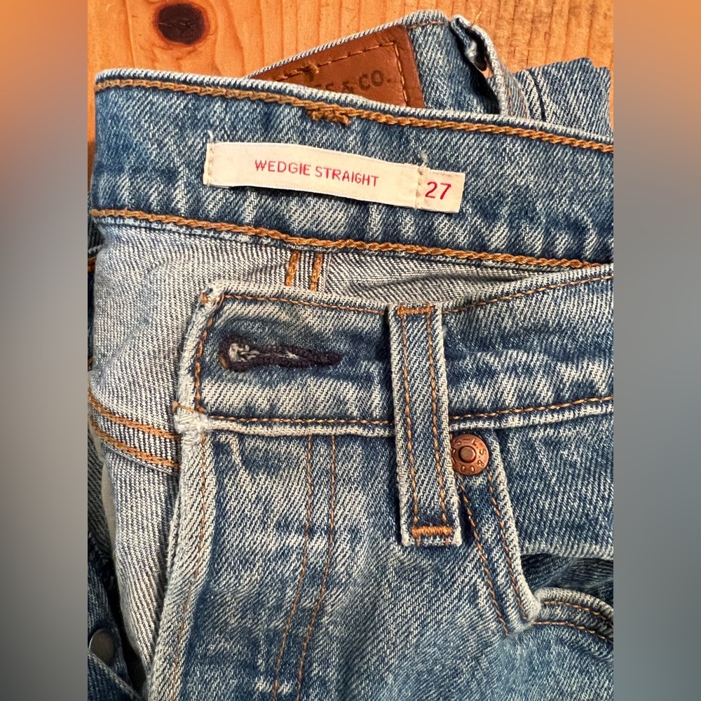 Levi’s women’s jeans